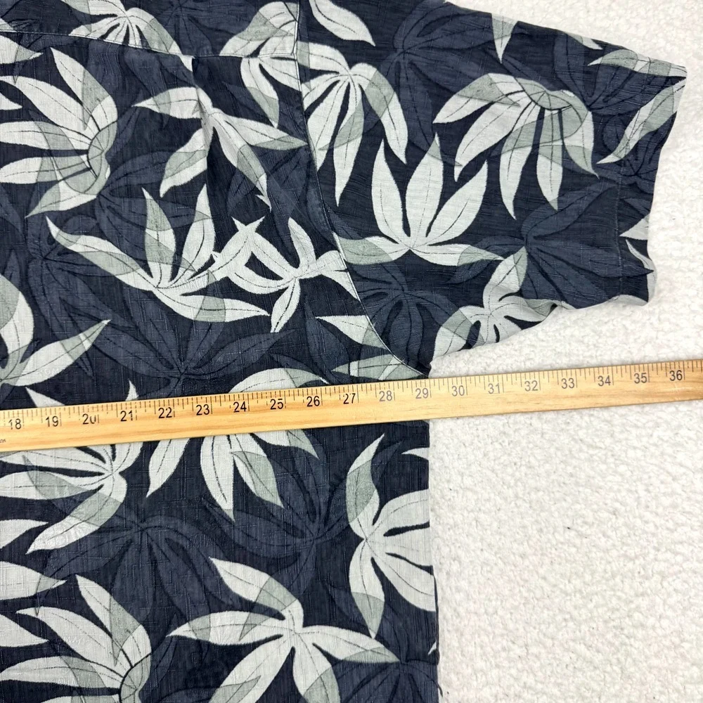 VTG Tommy Bahama Hawaiian Camp Shirt Men's 2XL Silk Floral Tropical Cruise Aloha